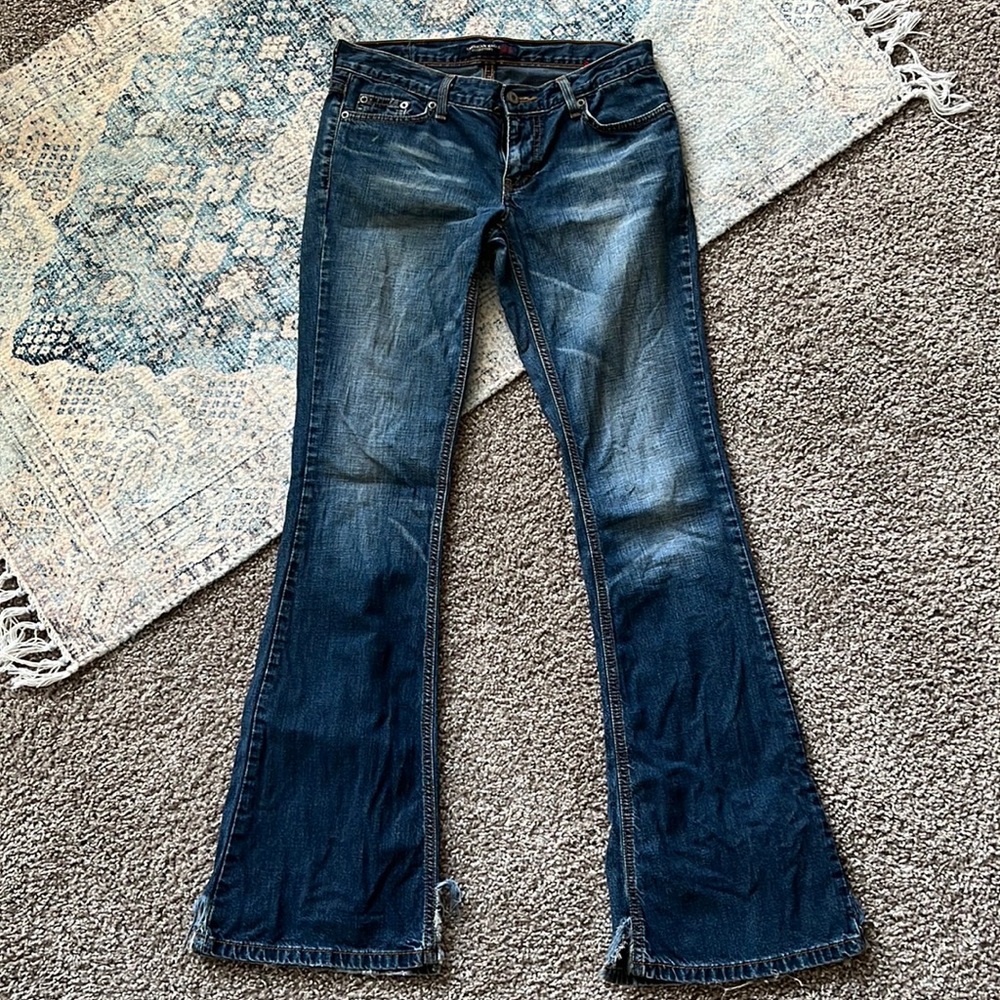 A&E Low-Rise Y2K Jeans